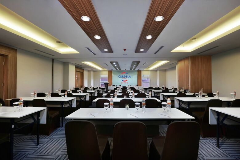 Cordela Hotel Senen