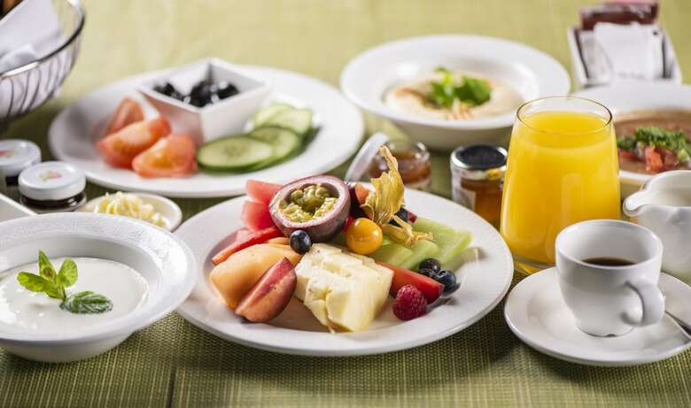 Alrayyan Hotel Doha, Curio Collection By Hilton