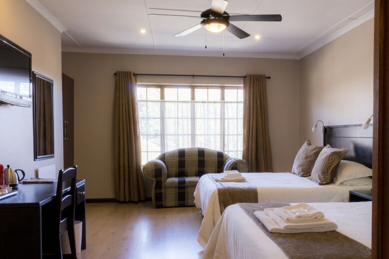 Hotel Ruth Avenue Guest House