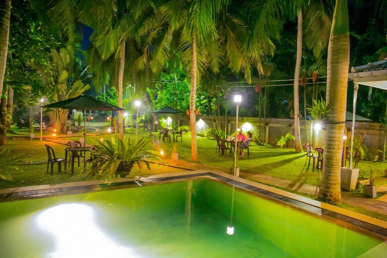 Pavana Hotel