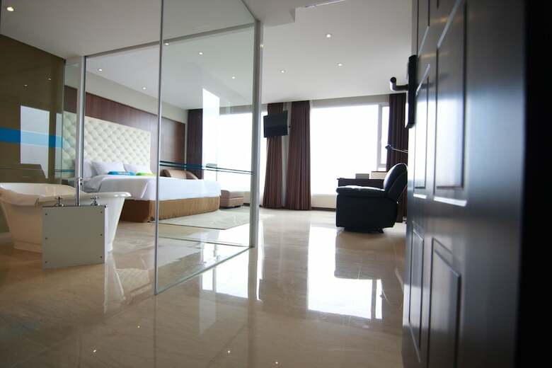 Grand Tebu Hotel