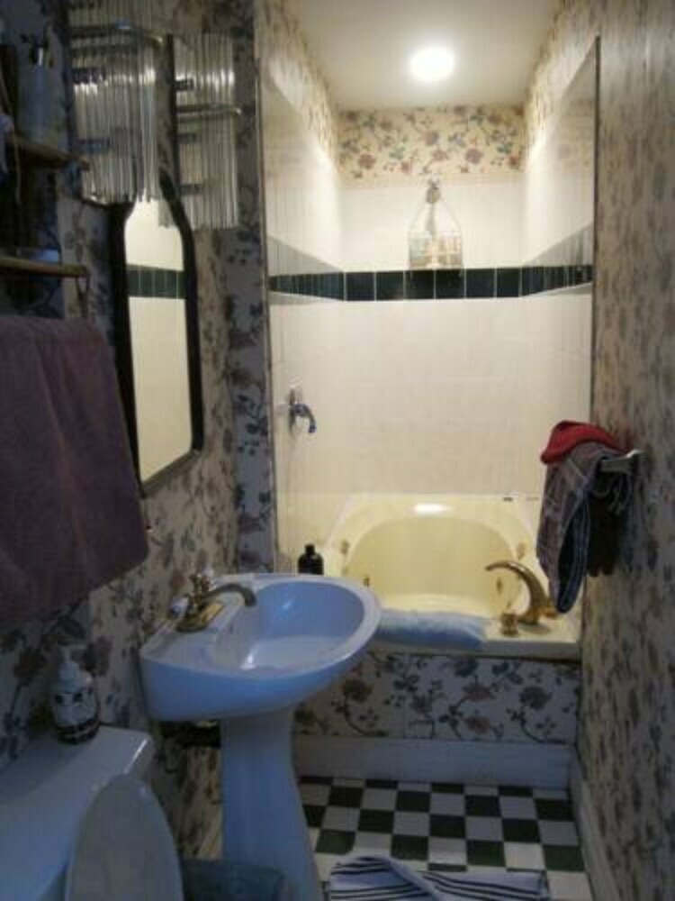 Pimblett's Downtown Toronto B&B