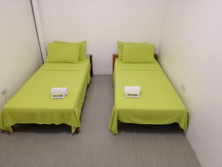 Hostal Yuj Inn - Hostel