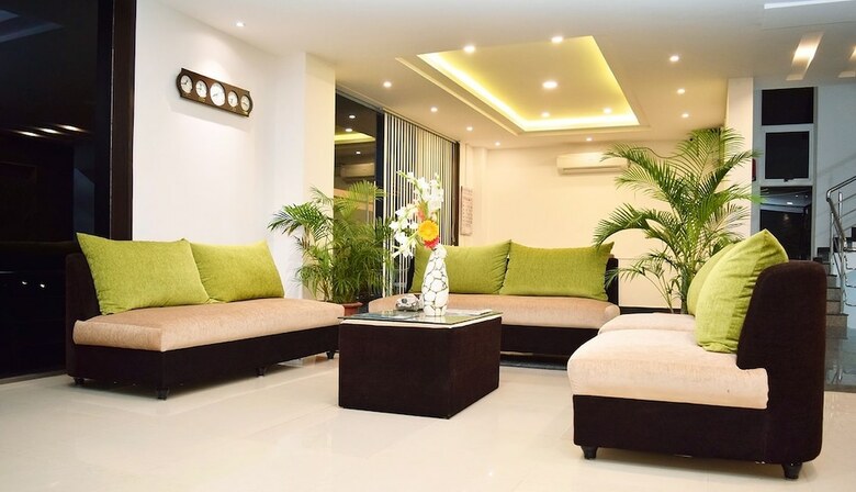 Hotel The Verda Prakyathi
