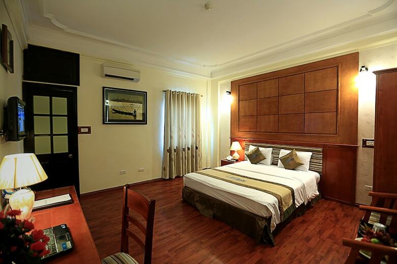 Moon View Hotel