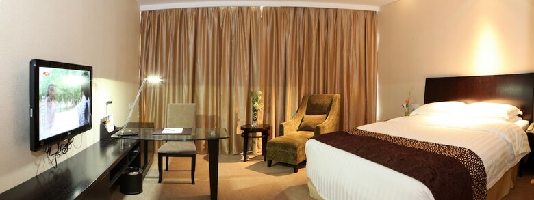 Nade Freedom Hotel