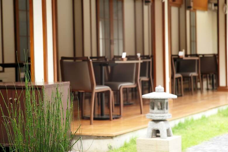 J. Park Hotel