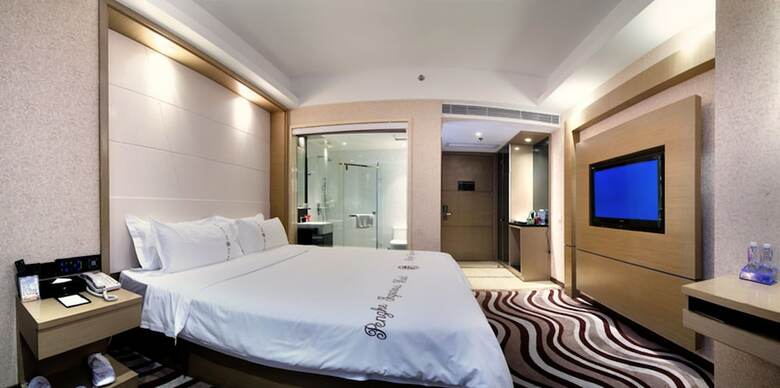 Pengke Ingenious Hotel Mixc Branch