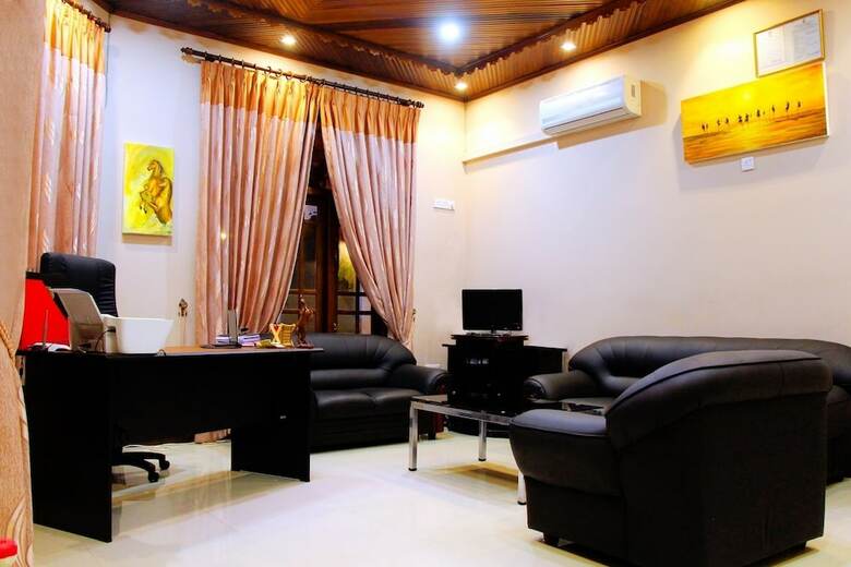 Hotel Lovely Villa Negombo