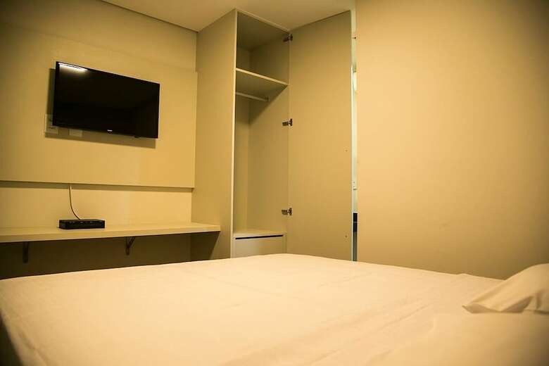 Hostal Ipanema Beach Hostel