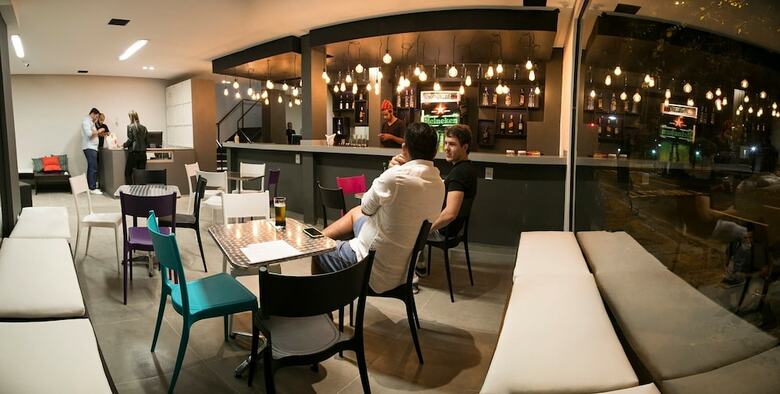 Hostal Ipanema Beach Hostel