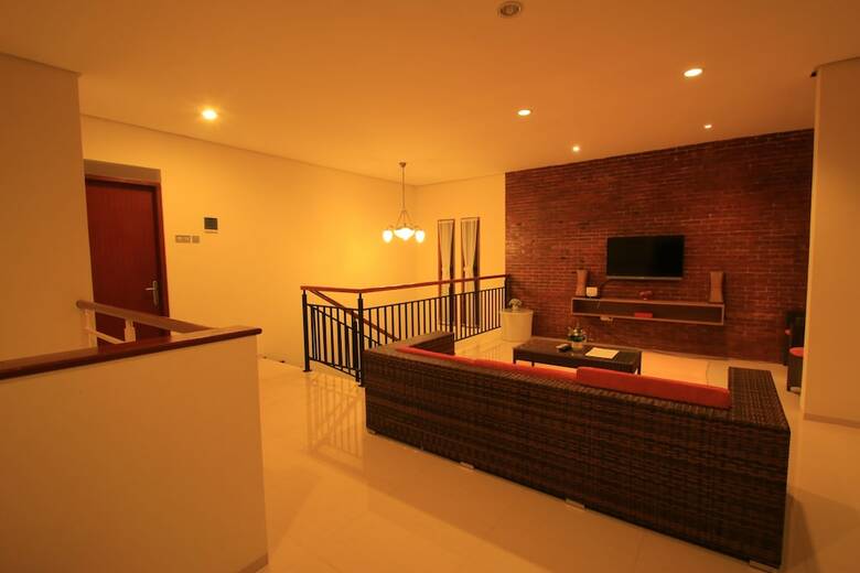 de Reiz Villa Dago Syariah