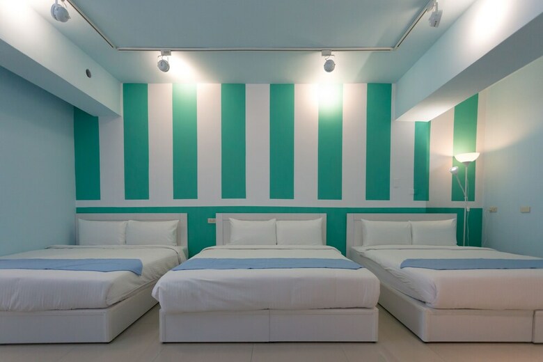 Liuhe Su Hotels