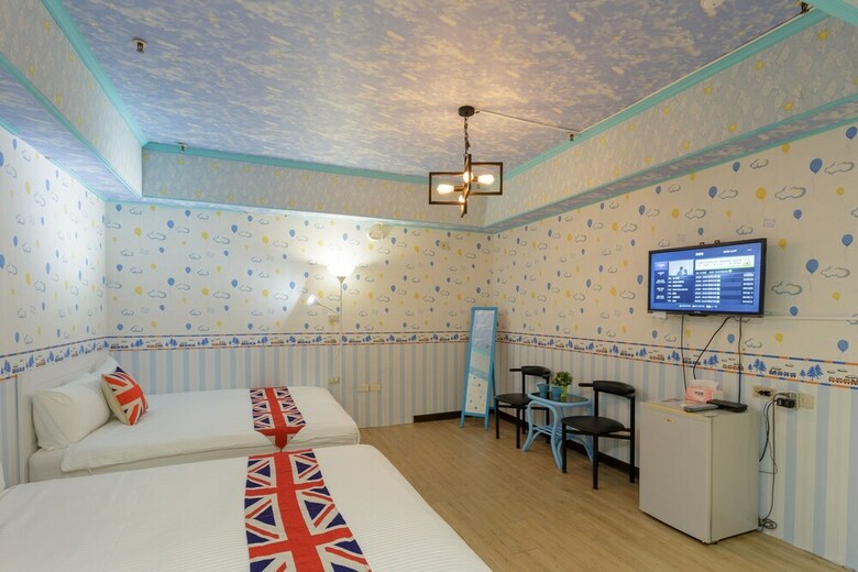 Liuhe Su Hotels