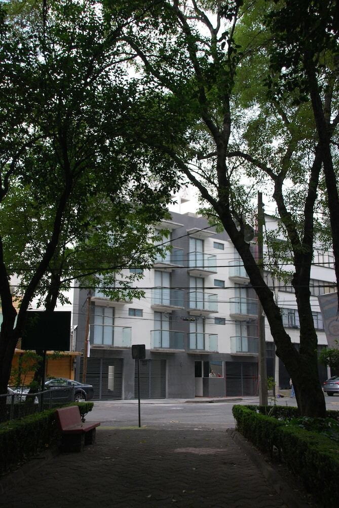 Aparthotel Homfor N�poles