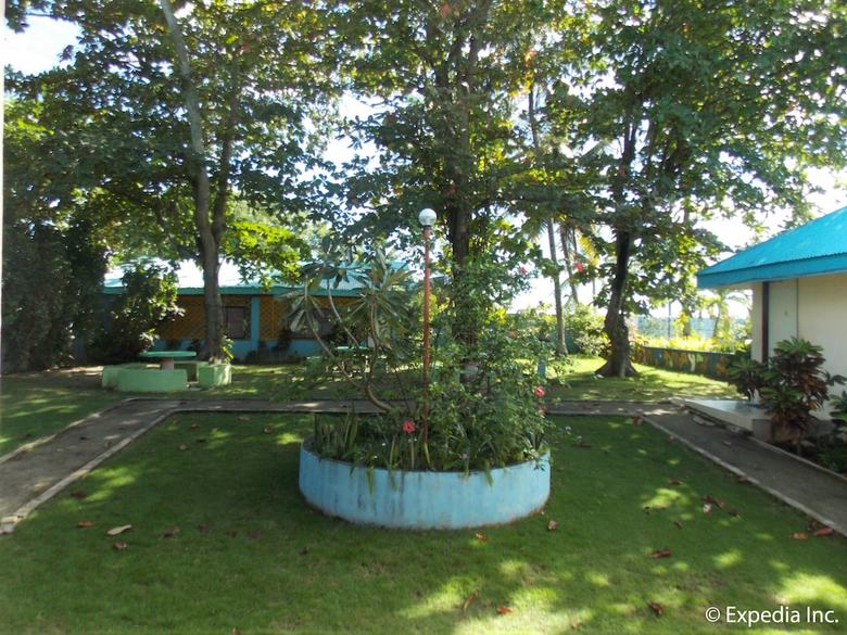Hotel Looc Garden Beach Resort