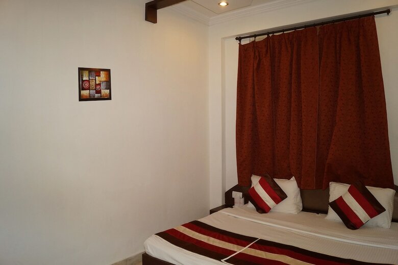 Hotel Optimum Sheela Inn @ Taj