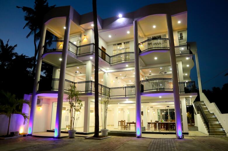 Hotel Muthu Resort