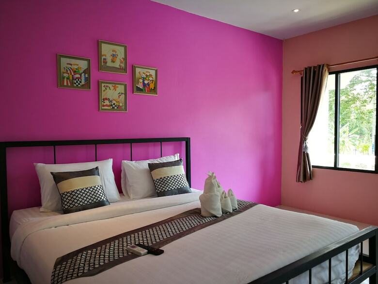 Hotel Stamp Hills Resort & Restaurant