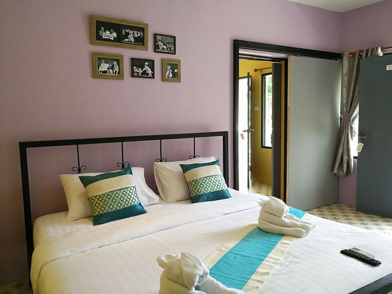 Hotel Stamp Hills Resort & Restaurant