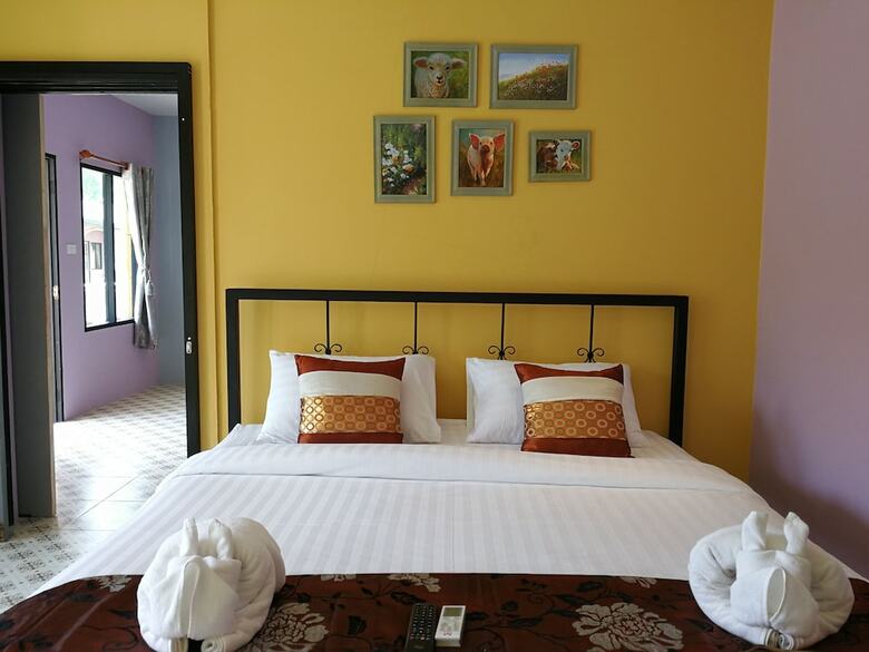 Hotel Stamp Hills Resort & Restaurant