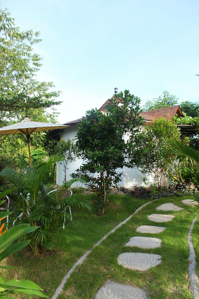 Hotel The Happiness Resort