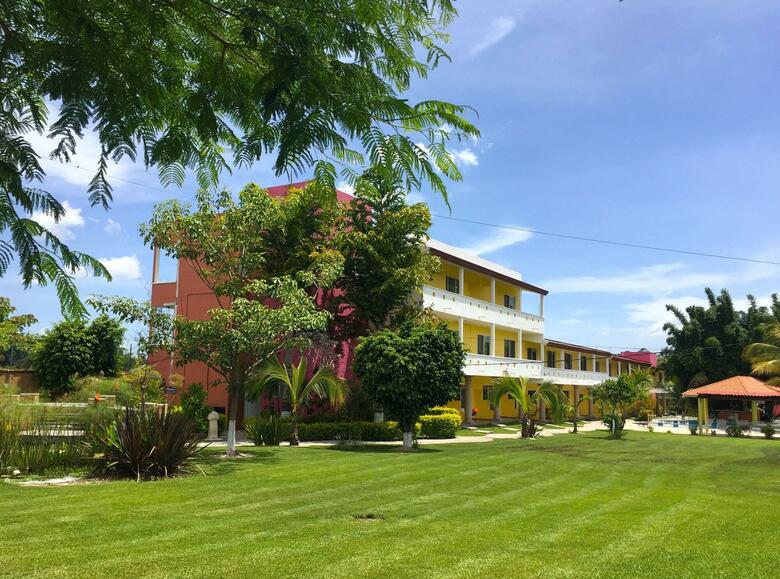 Hotel Js