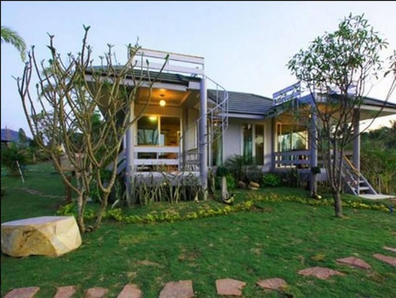 Hotel Lumphachi Lakehill Resort