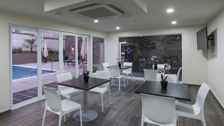 Hotel Candlewood Suites Celaya