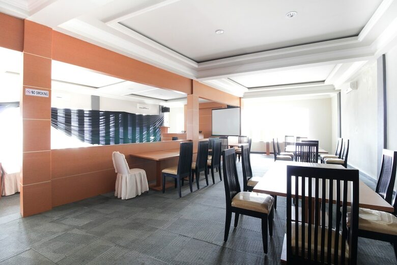 Hotel Airy Selincah Sentot Ali Basa 96 Jambi