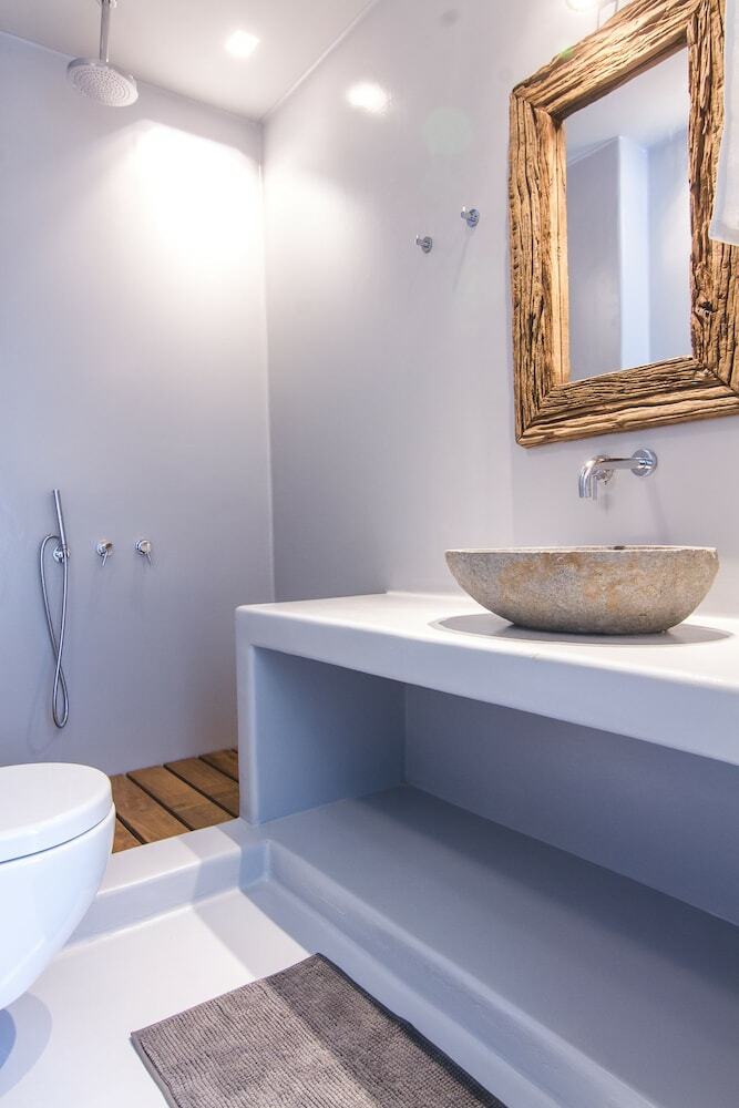 Acropolis Luxury Apartments