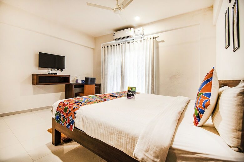 Fabhotel Oakwoods Serai