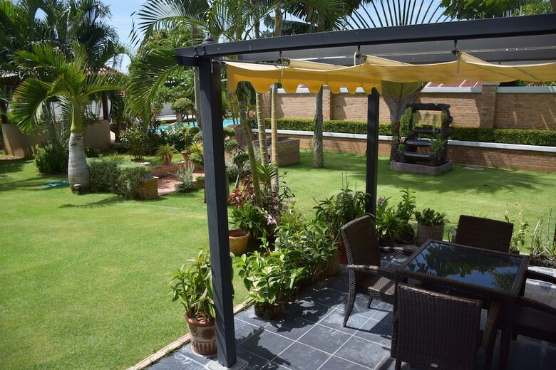 Hotel Sumali Villa
