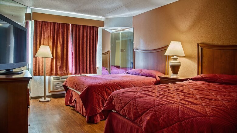 La Mirage Motor Inn