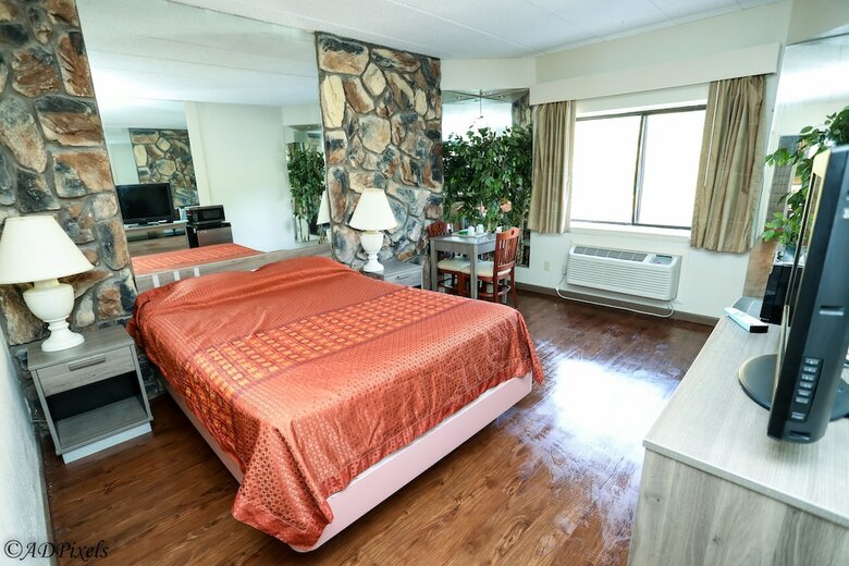 La Mirage Motor Inn