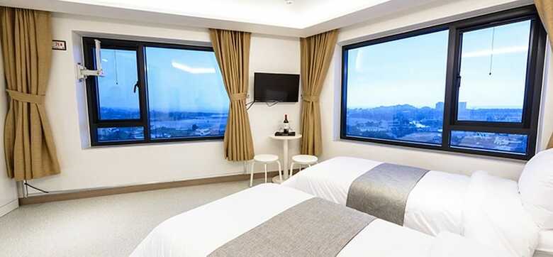 Rezion Tourist Hotel