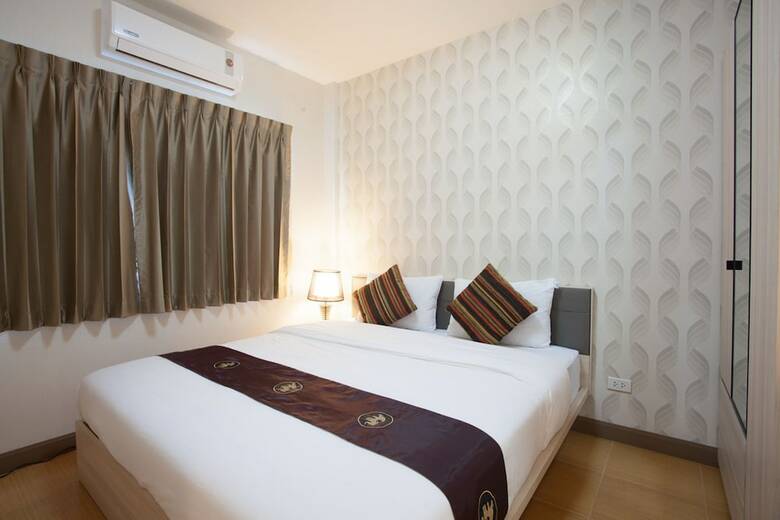 Apartamentos Orawan Suites