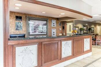 Hotel Quality Inn & Suites