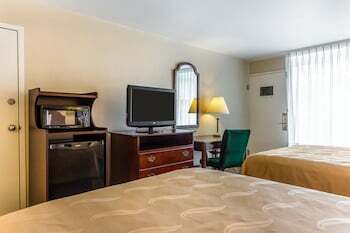 Hotel Quality Inn & Suites