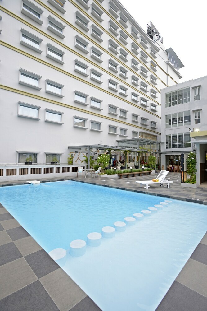 La Lisa Hotel Surabaya
