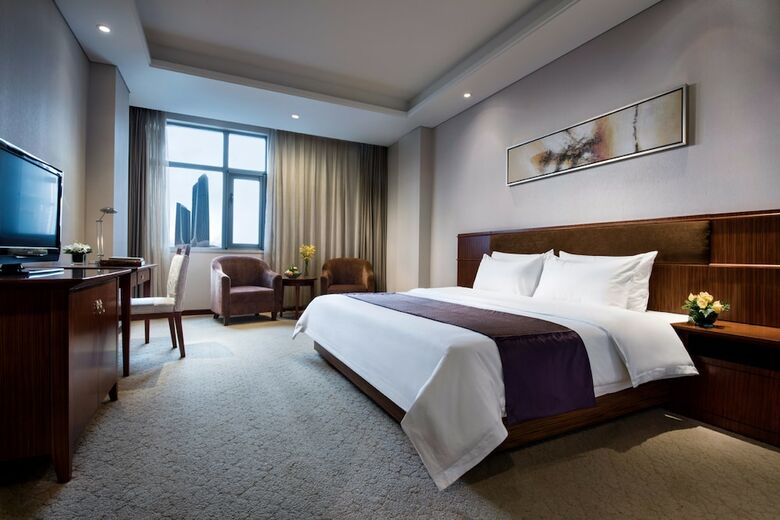 Nanjing Expo Center Hotel