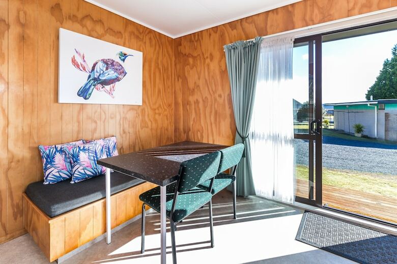Motutere Bay Top 10 Holiday Park