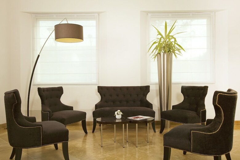 Residhome Appart Hotel Paris-massy
