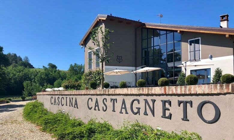 Hotel Cascina Castagneto