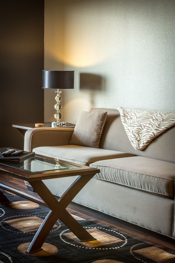 Apartamentos Obasa Suites Saskatoon