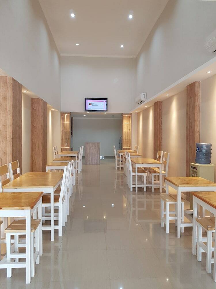 Ethan Hotel