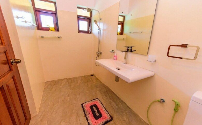 Hotel Hikka Hide