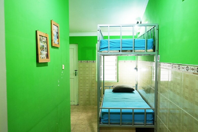 Hostal Hoz Bed And Breakfast - Hostel
