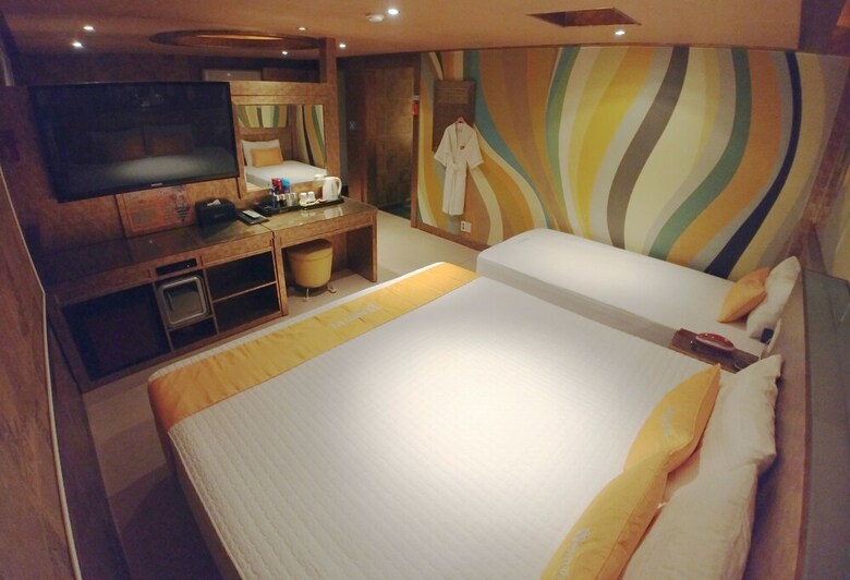 Hotel V1 Motel