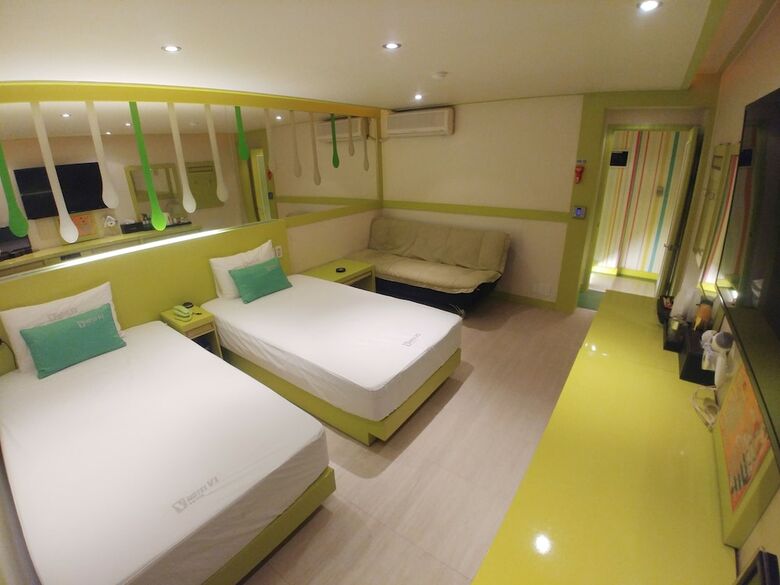 Hotel V1 Motel